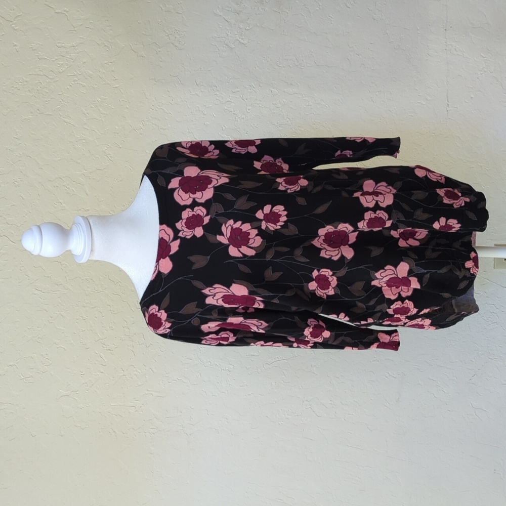 The Limited Black Dark Floral Lightweight Boatneck Tunic Sweater Size Medium